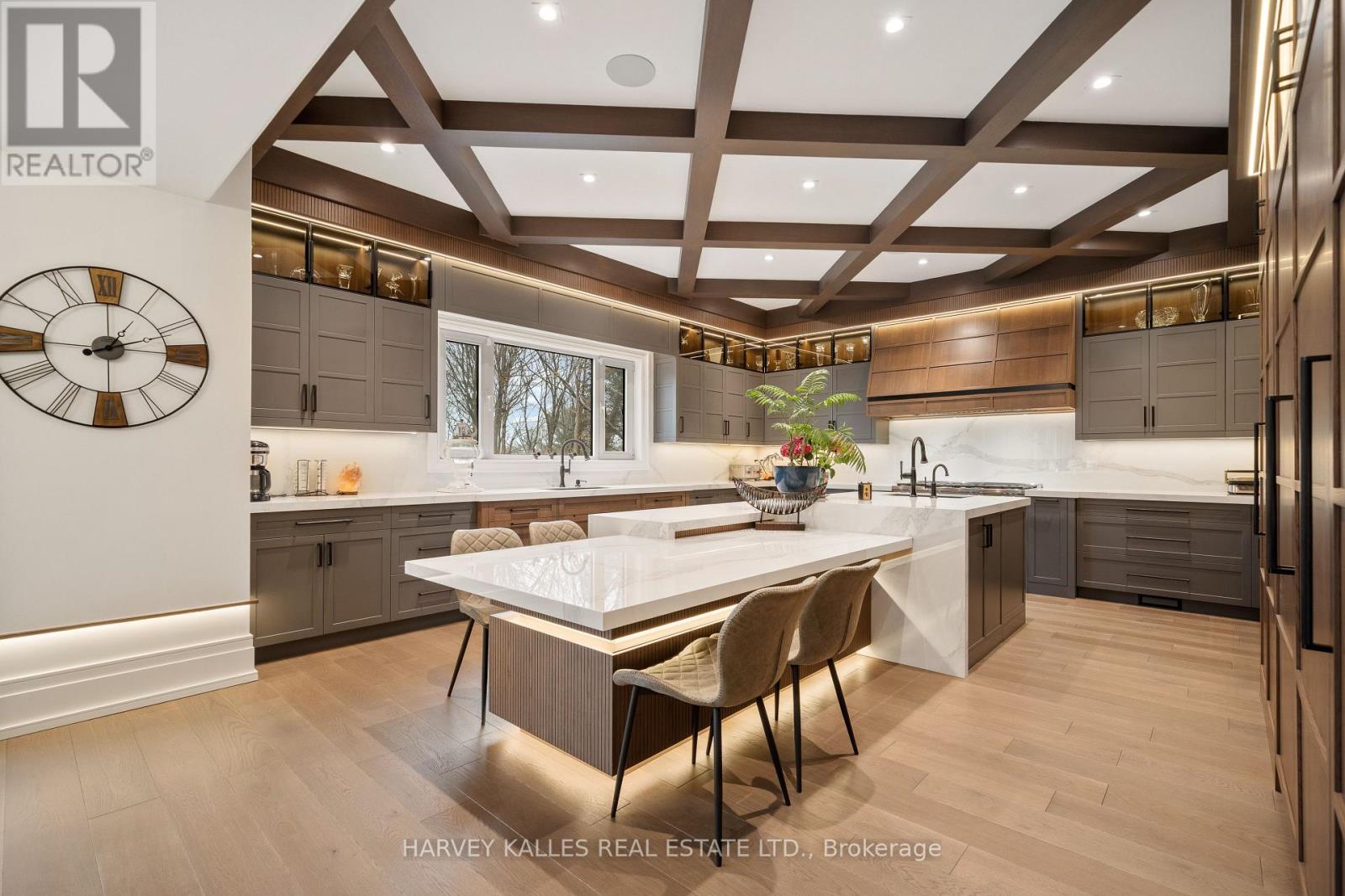 140 SANDRINGHAM DRIVE