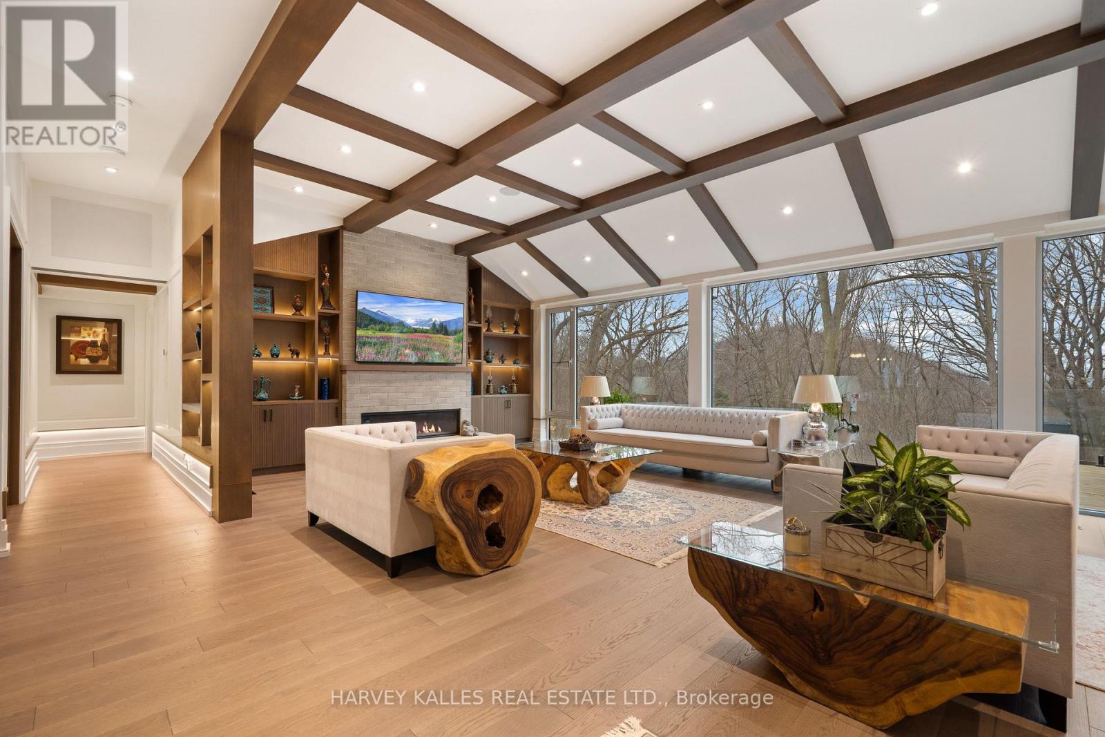 140 SANDRINGHAM DRIVE