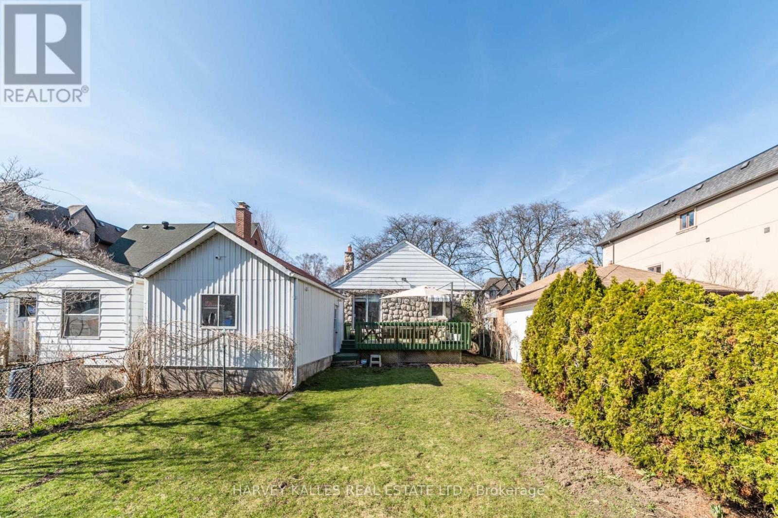 139 KINGSDALE AVENUE