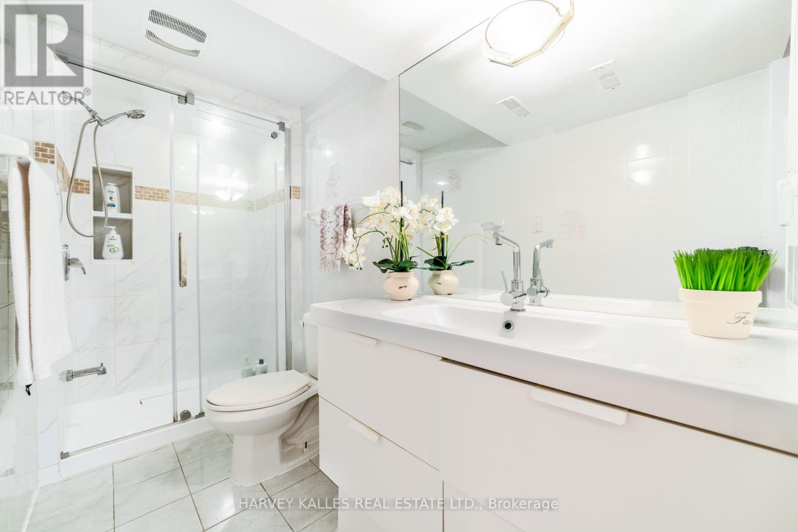 139 KINGSDALE AVENUE