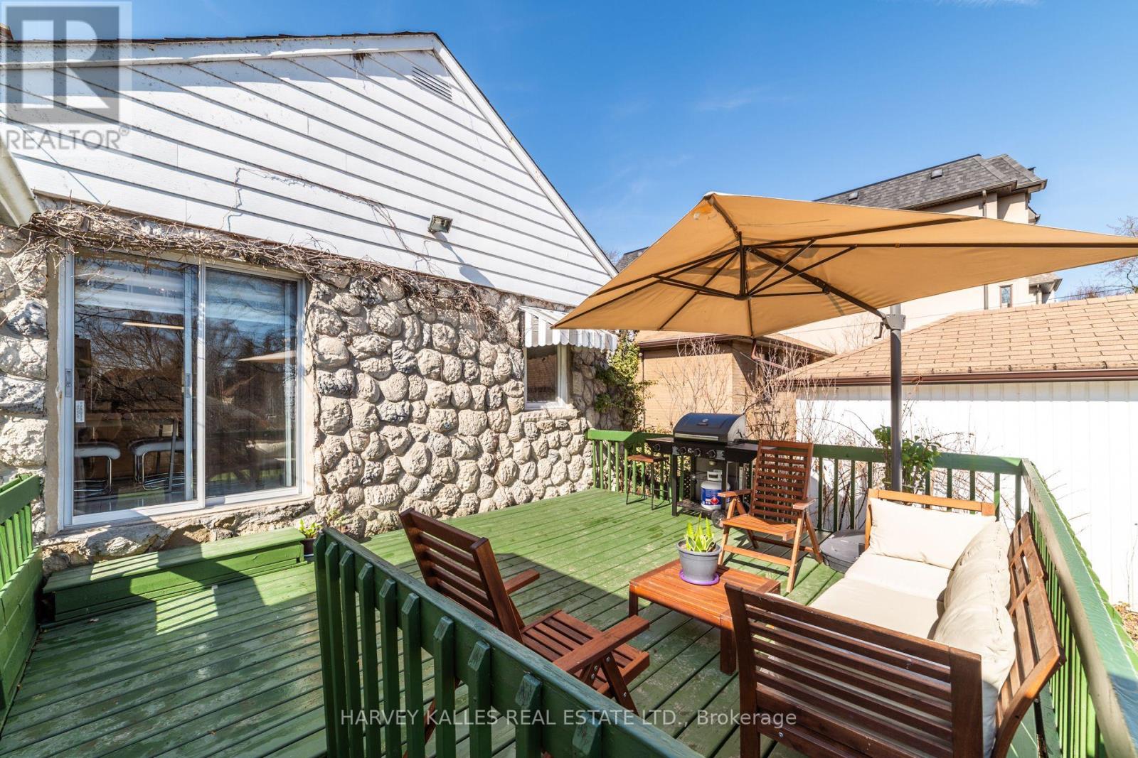 139 KINGSDALE AVENUE