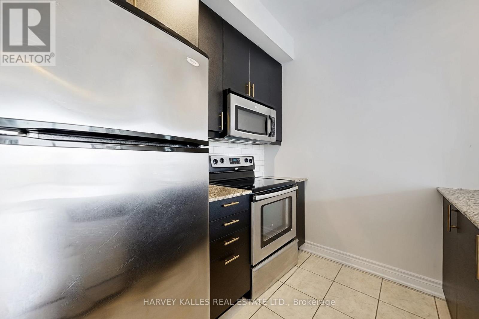 1201 - 88 BROADWAY AVENUE