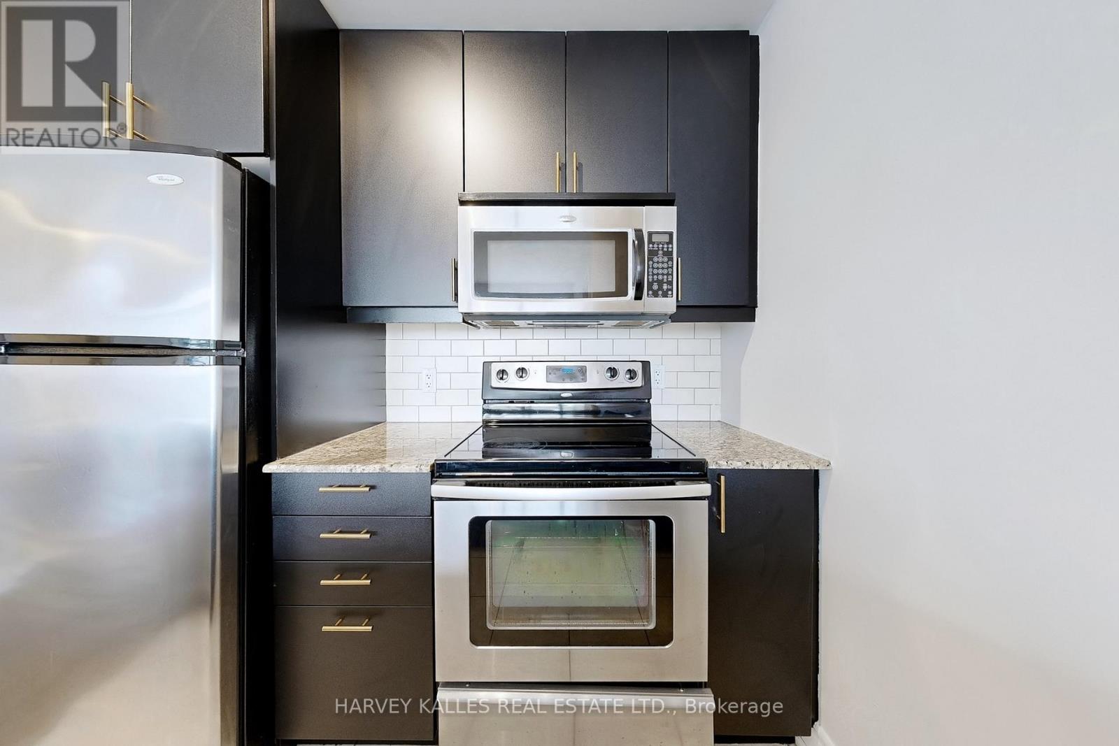 1201 - 88 BROADWAY AVENUE