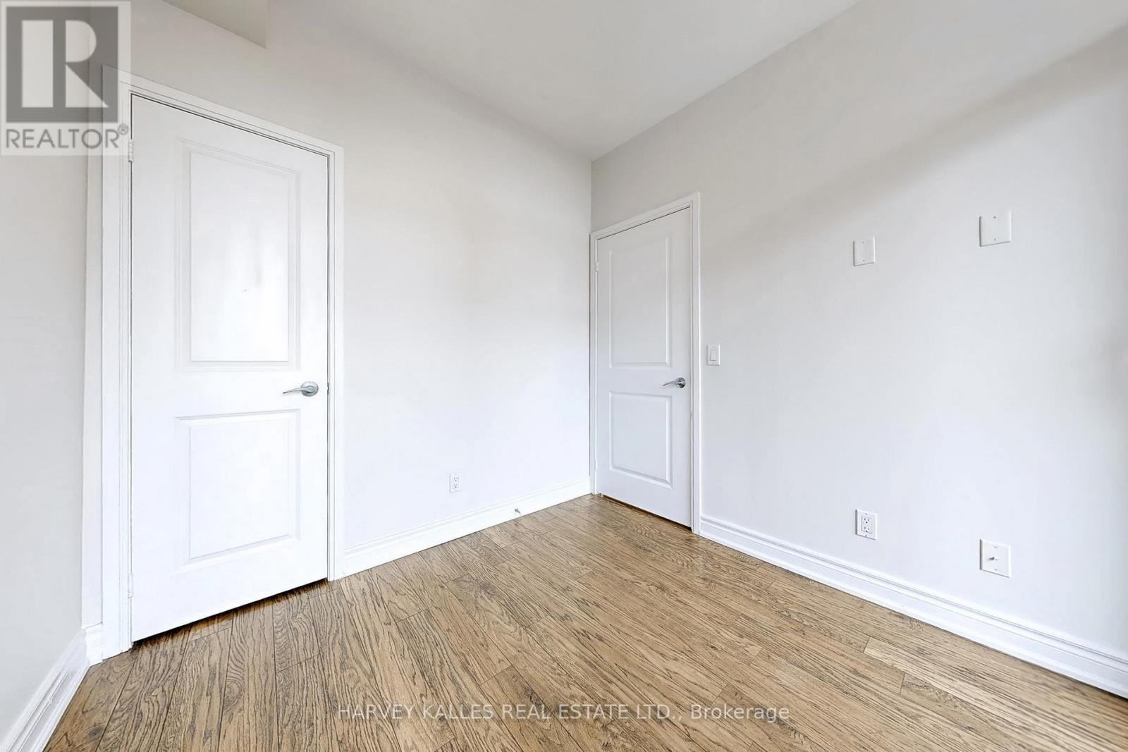 1201 - 88 BROADWAY AVENUE