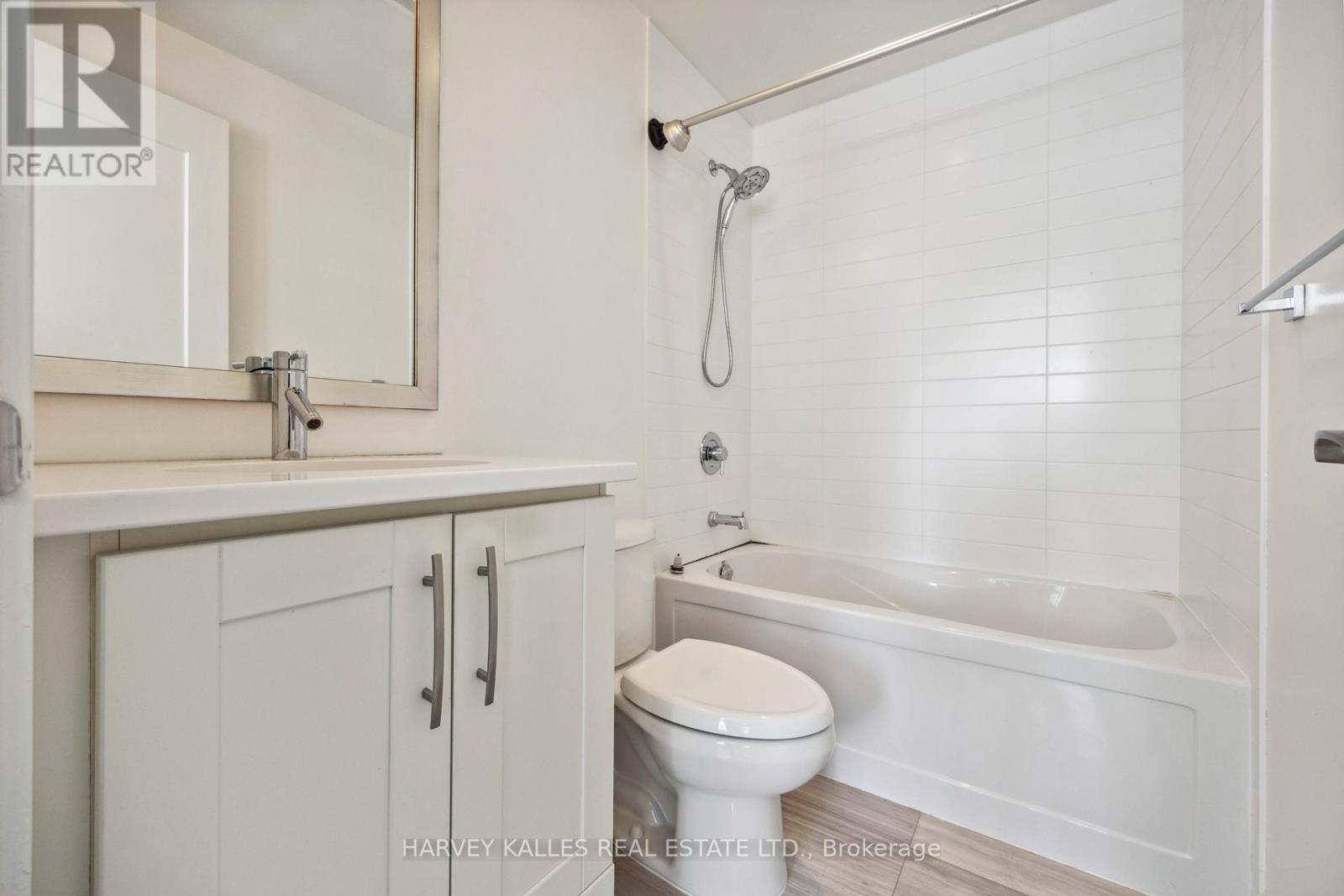 1707 - 825 CHURCH STREET