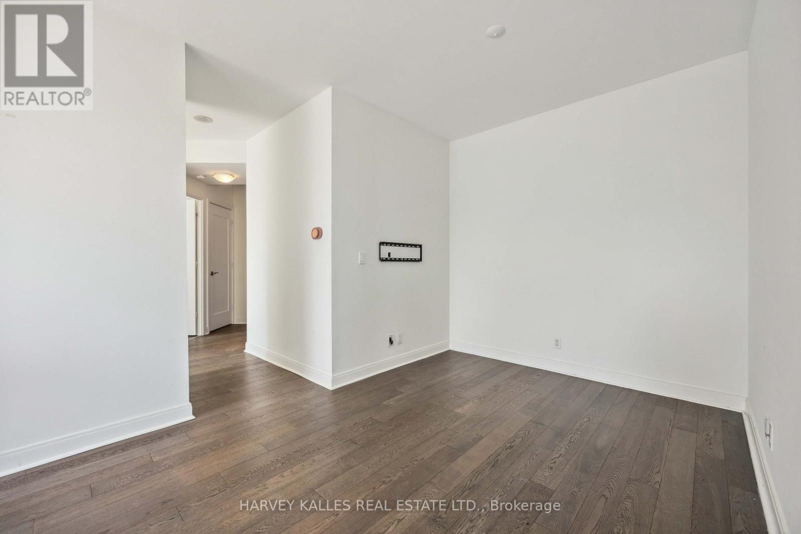 1707 - 825 CHURCH STREET