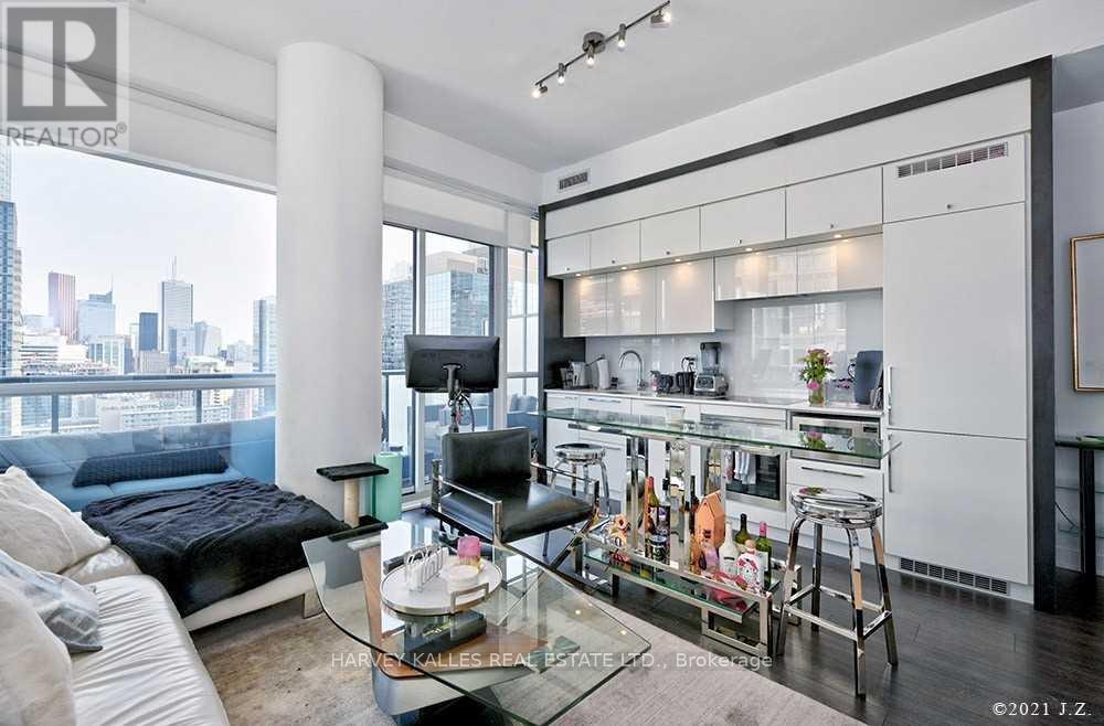 3009 - 15 GRENVILLE STREET