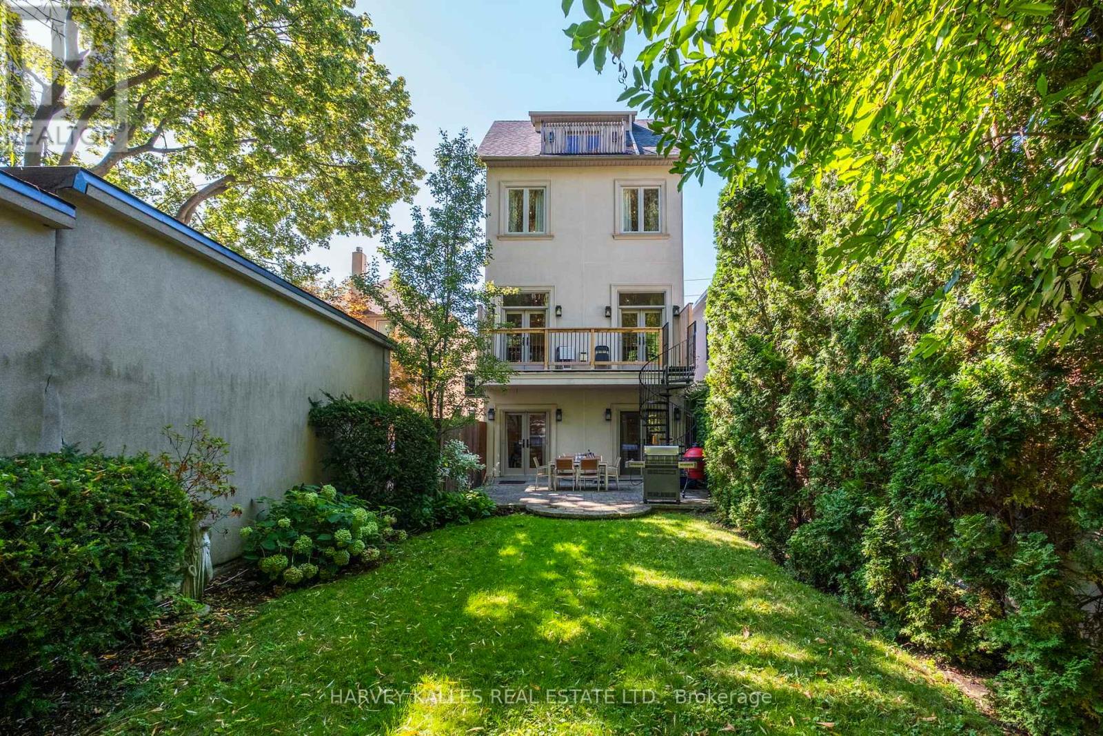 487 SPADINA ROAD