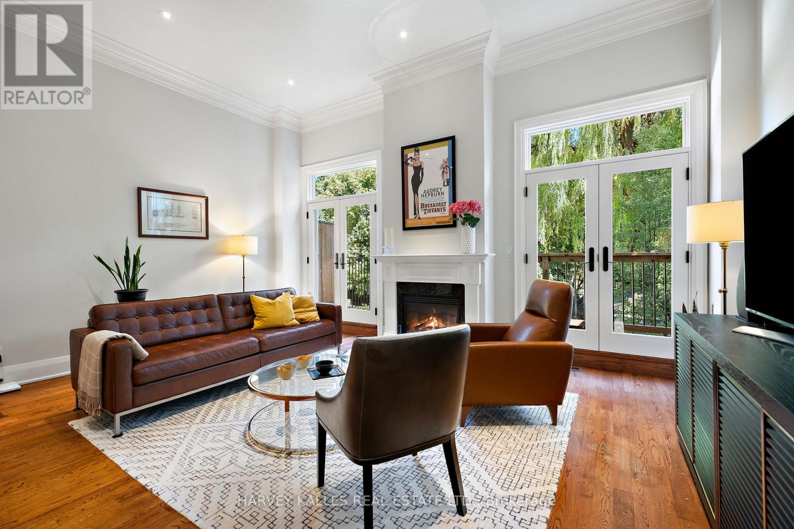 487 SPADINA ROAD