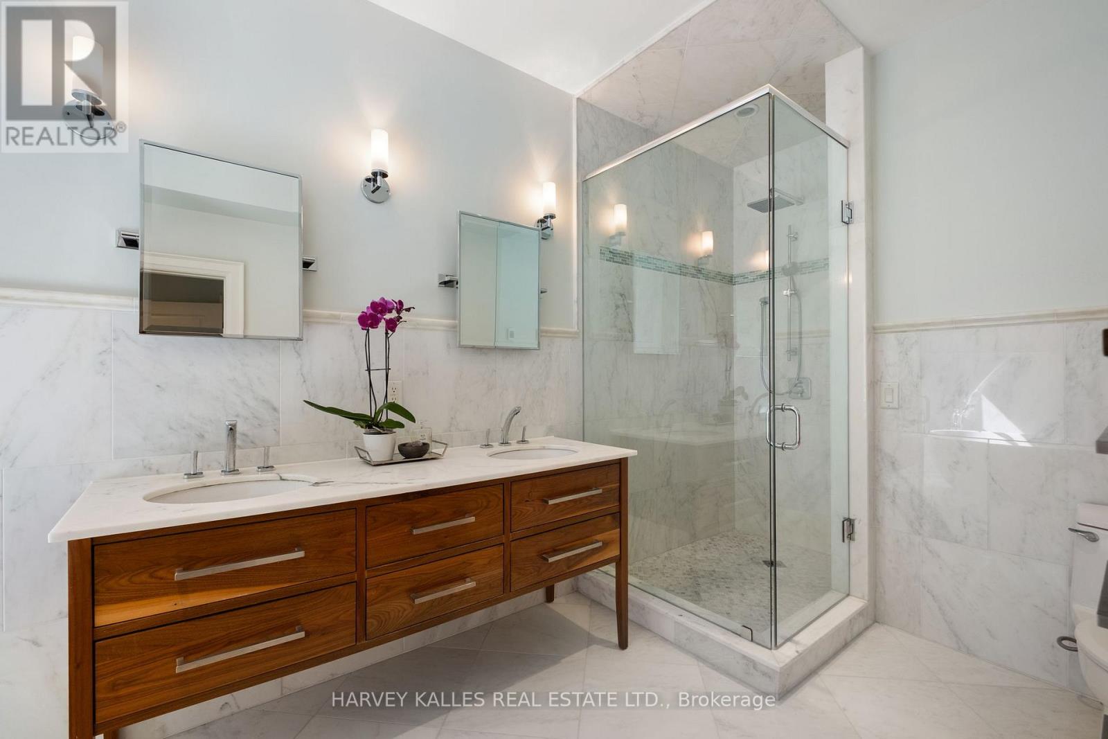 487 SPADINA ROAD