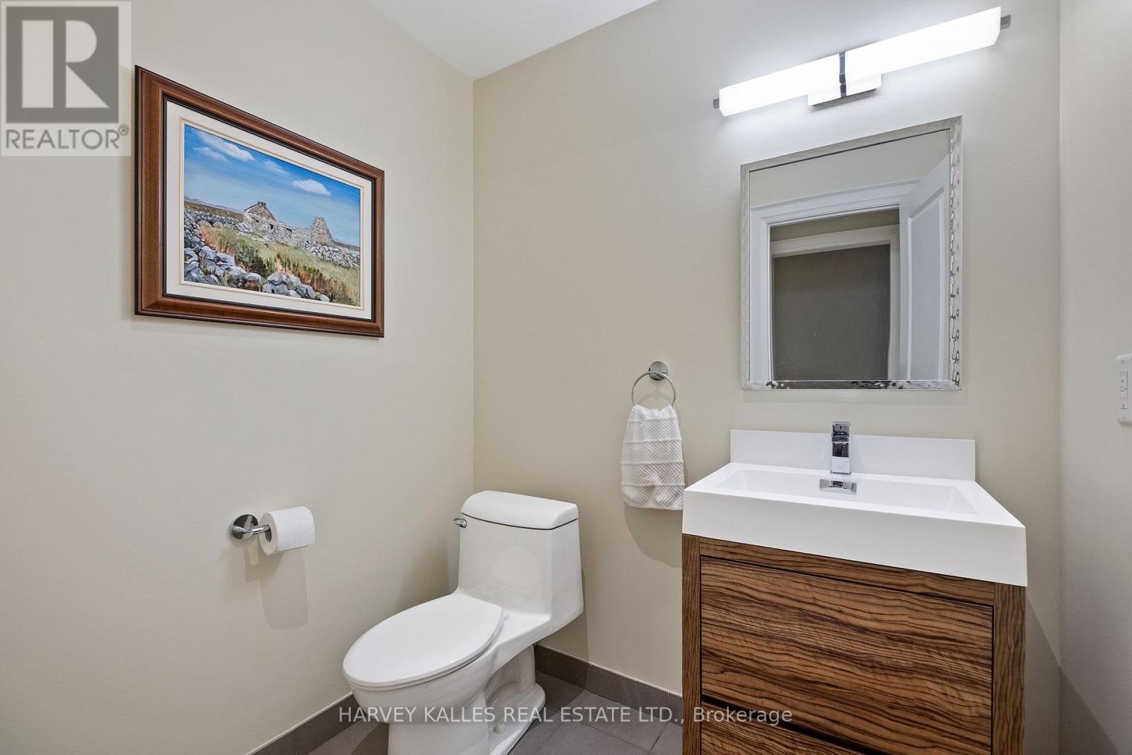487 SPADINA ROAD