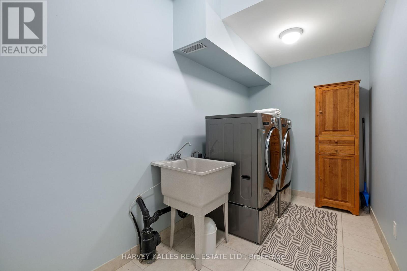 487 SPADINA ROAD