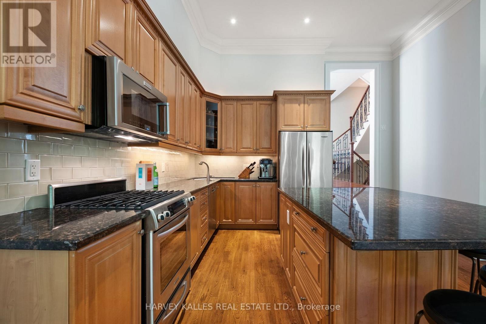 487 SPADINA ROAD