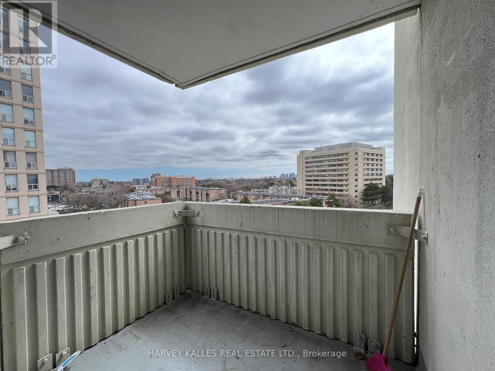 704 - 150 NEPTUNE DRIVE
