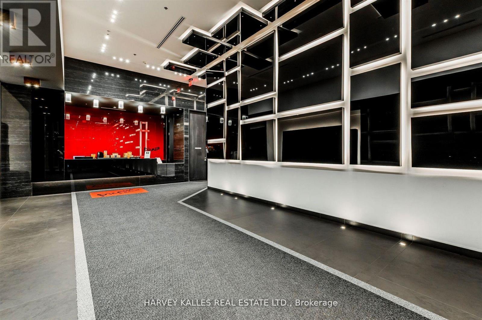 1508 - 318 RICHMOND STREET W