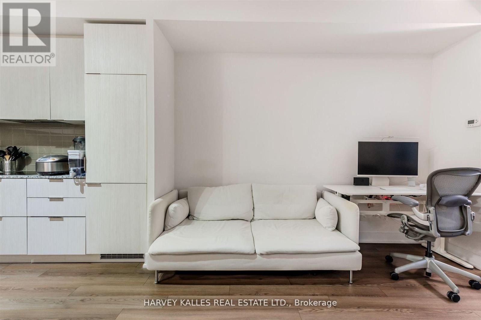 1508 - 318 RICHMOND STREET W