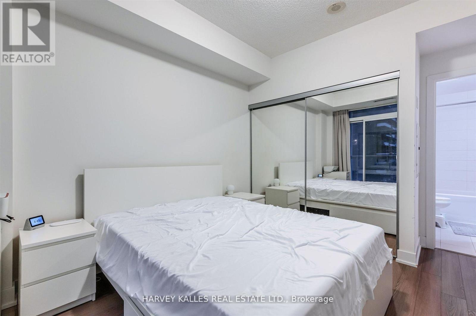 1508 - 318 RICHMOND STREET W