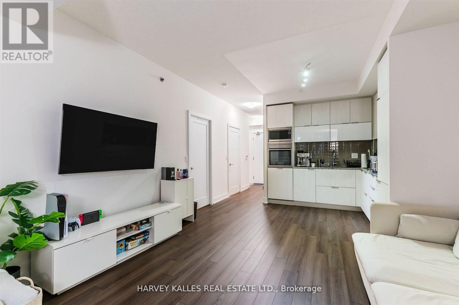 1508 - 318 RICHMOND STREET W