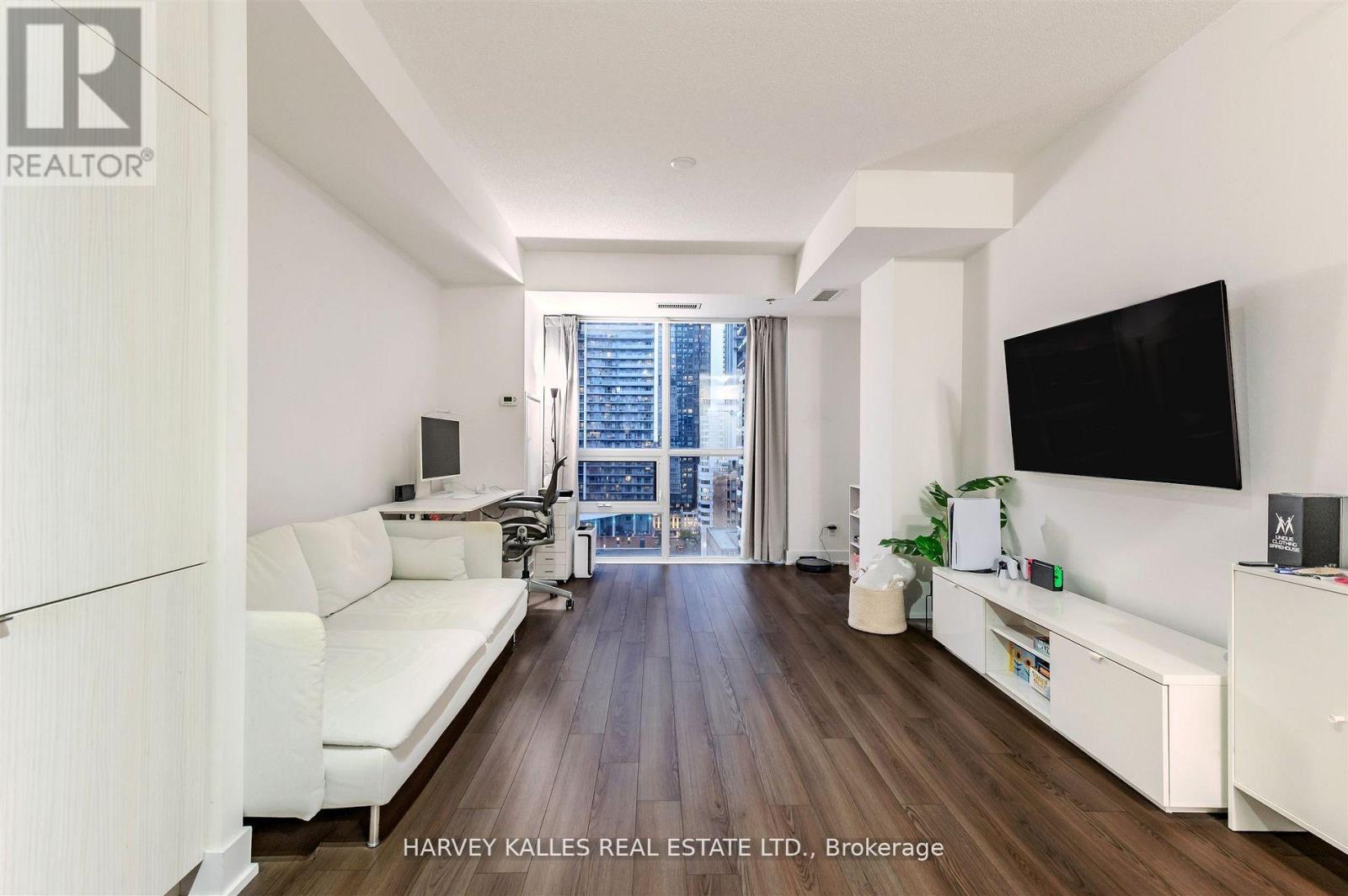 1508 - 318 RICHMOND STREET W