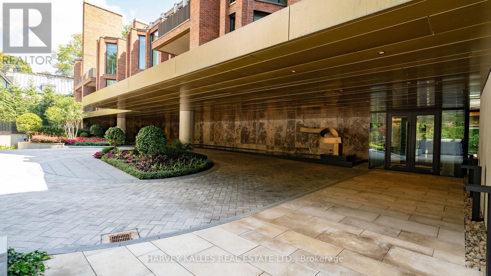 104 - 7 DALE AVENUE