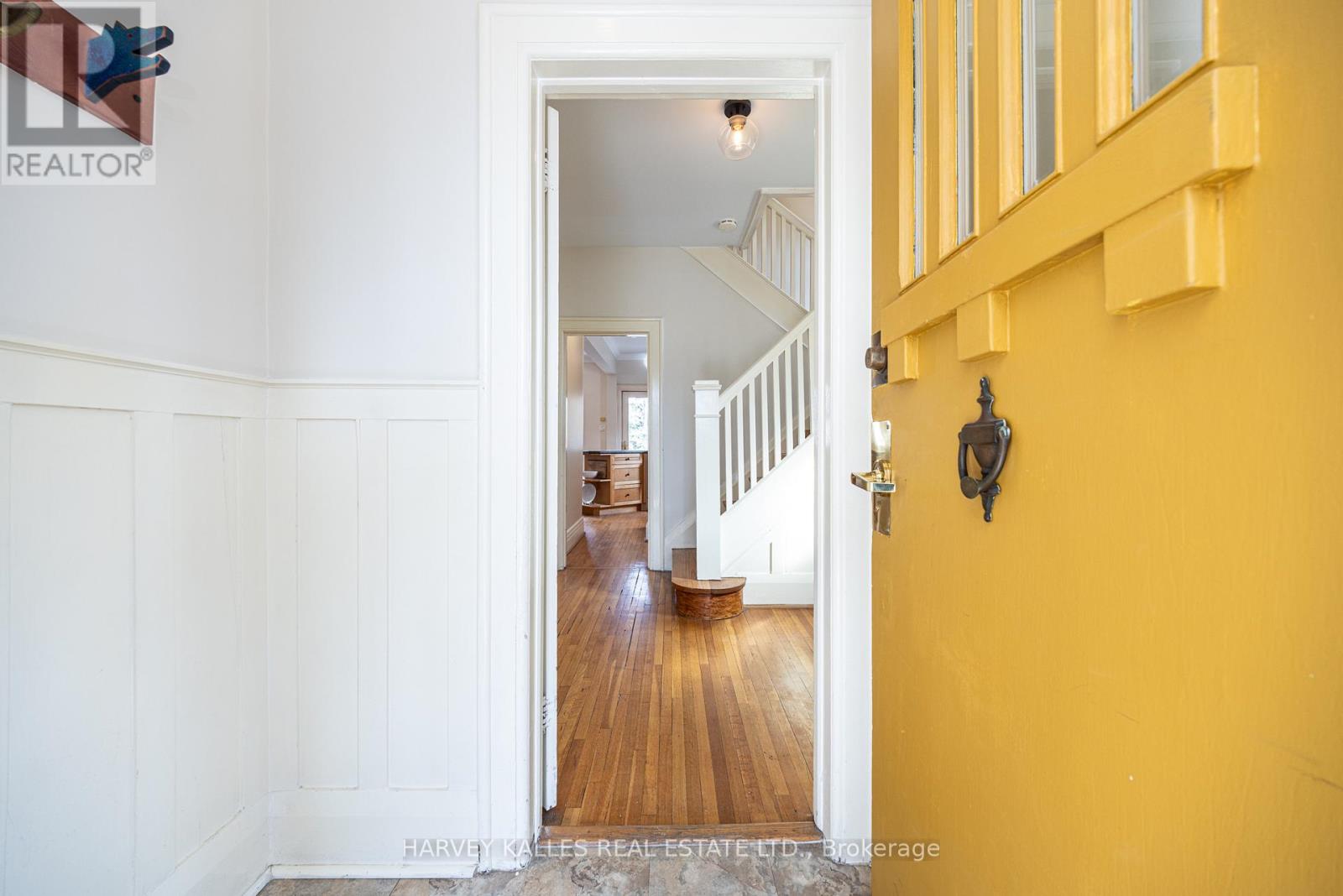 370 ST CLEMENTS AVENUE