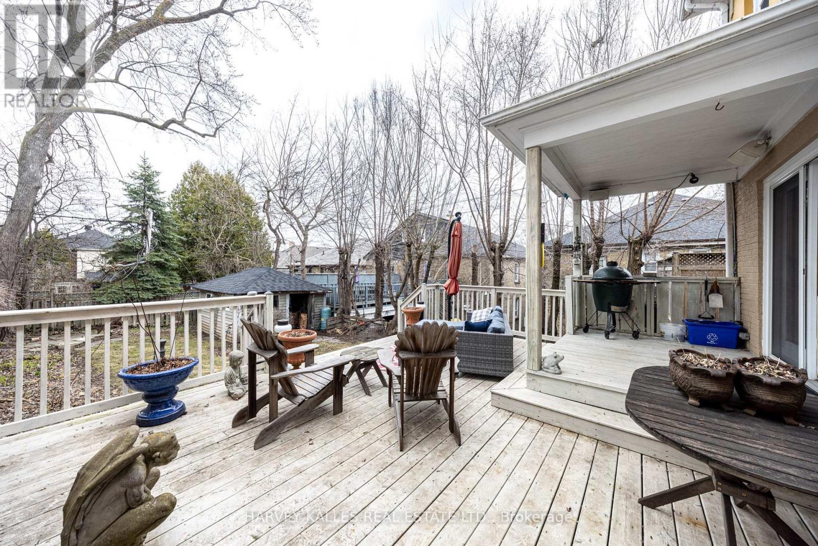 370 ST CLEMENTS AVENUE