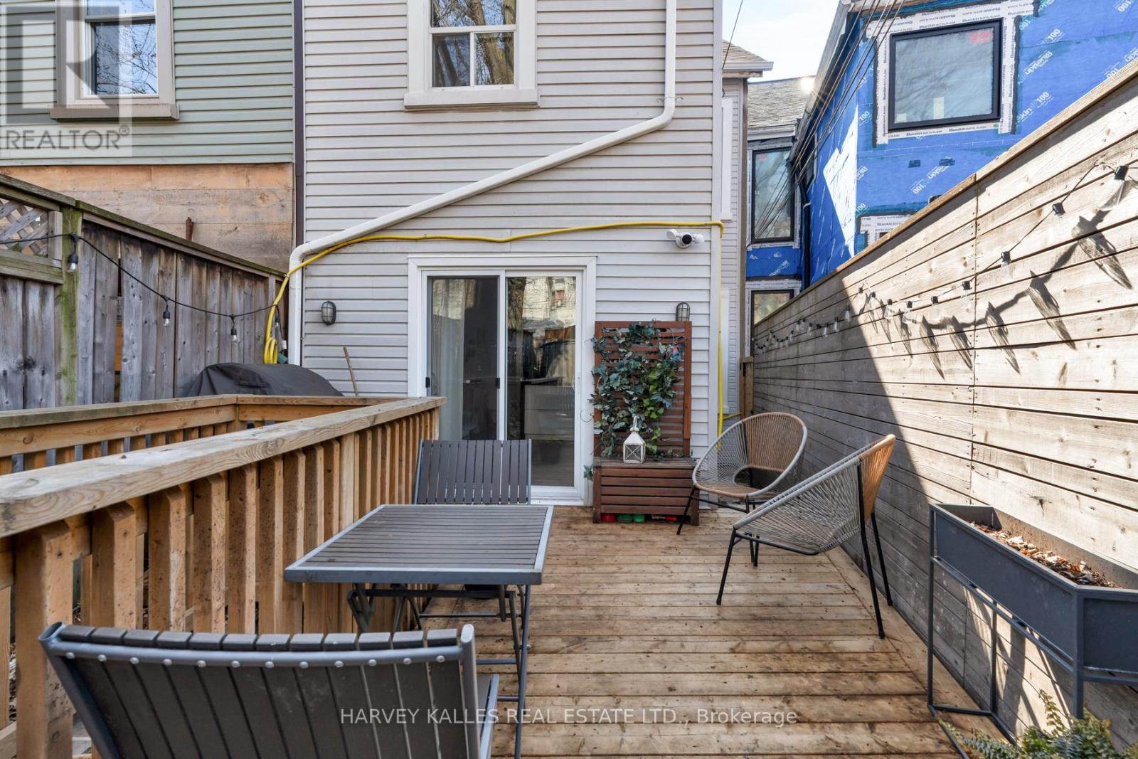 281 LISGAR STREET