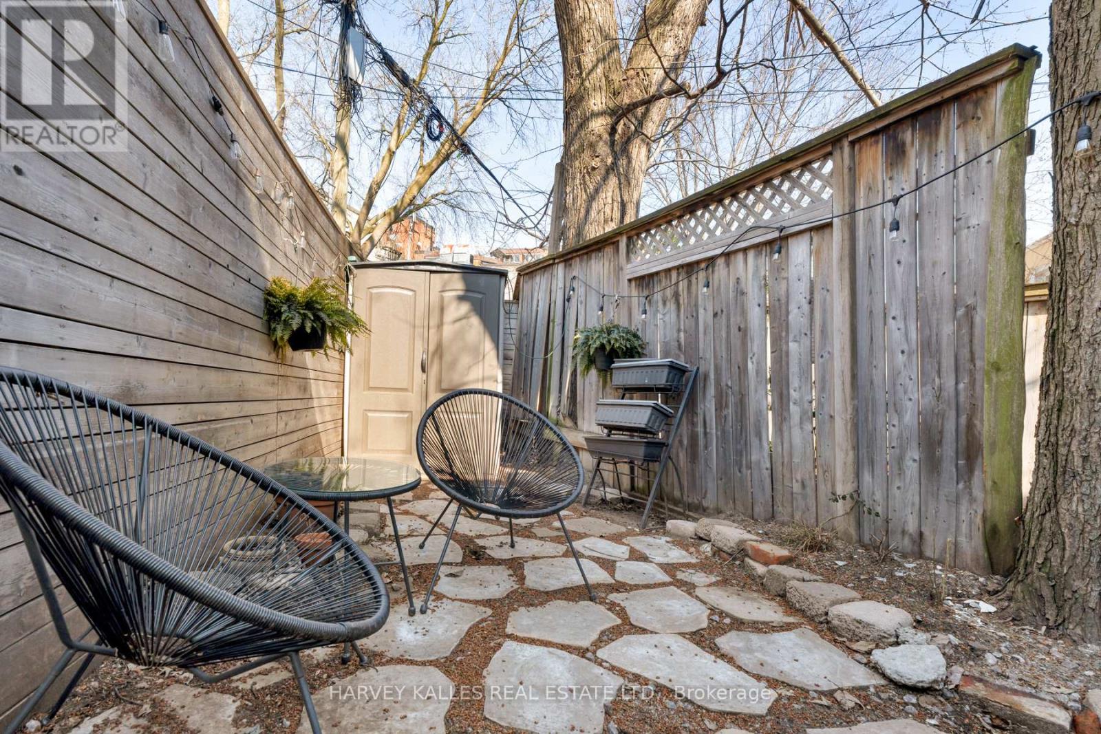 281 LISGAR STREET