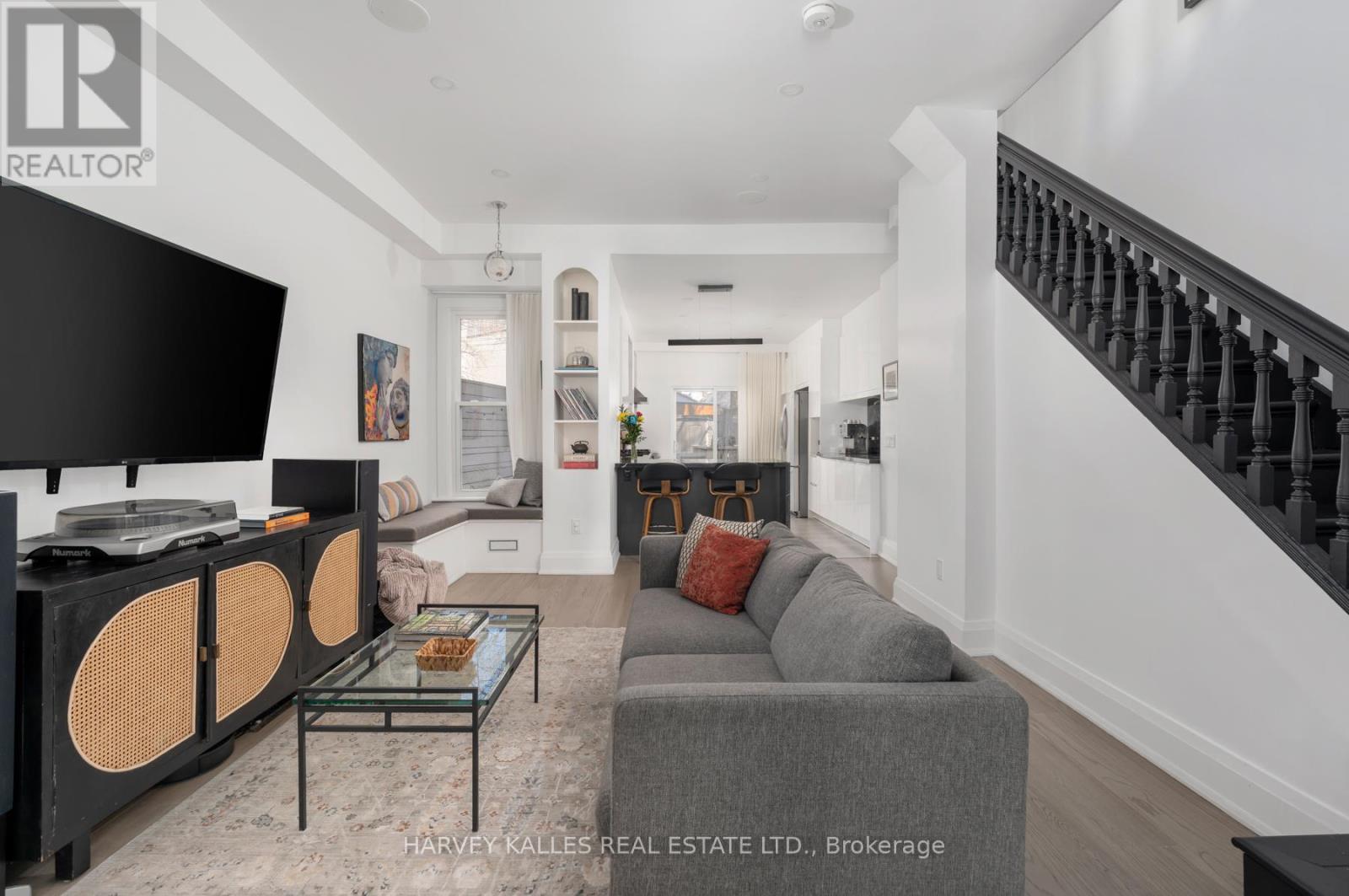 281 LISGAR STREET