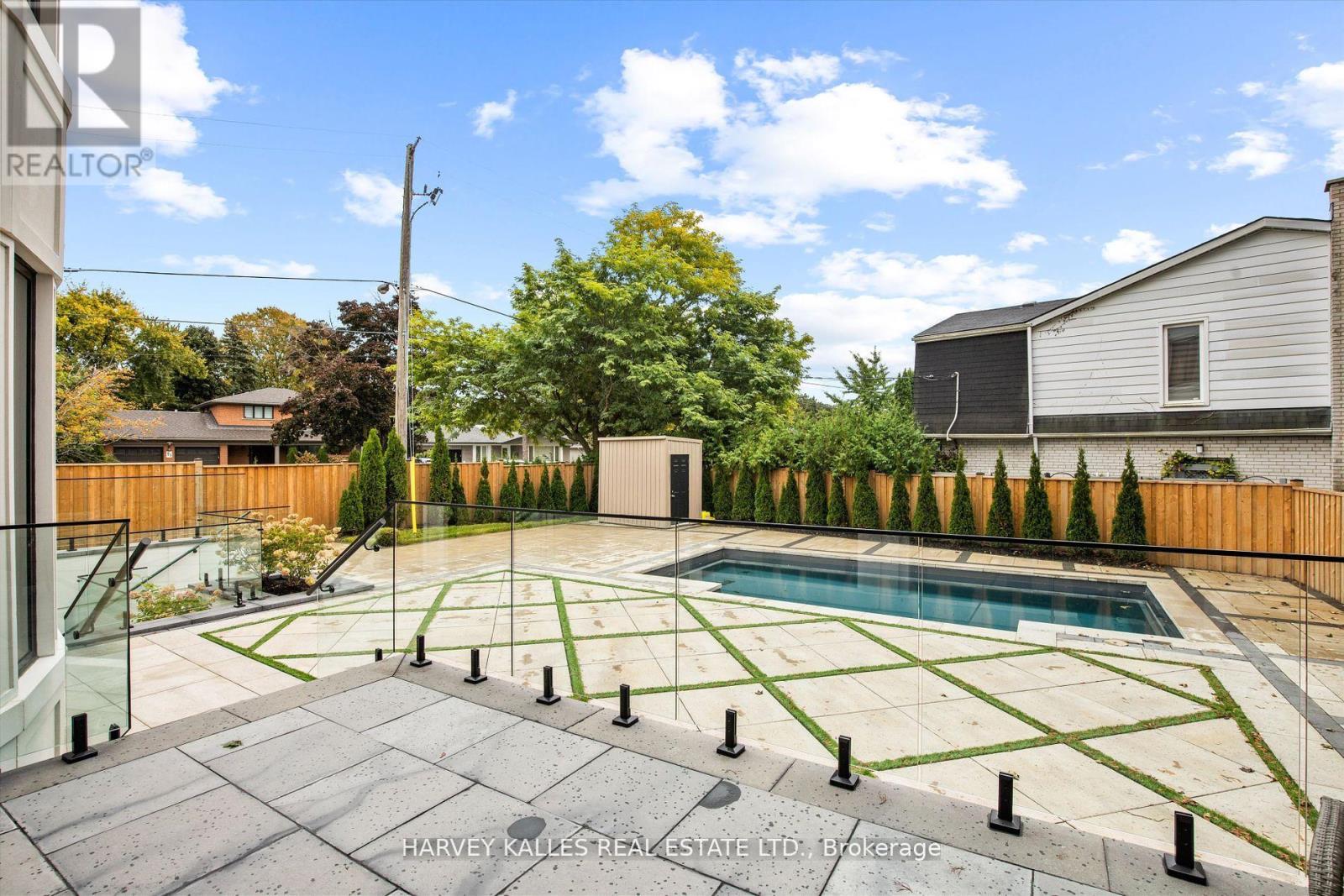 1 SILVERGROVE ROAD