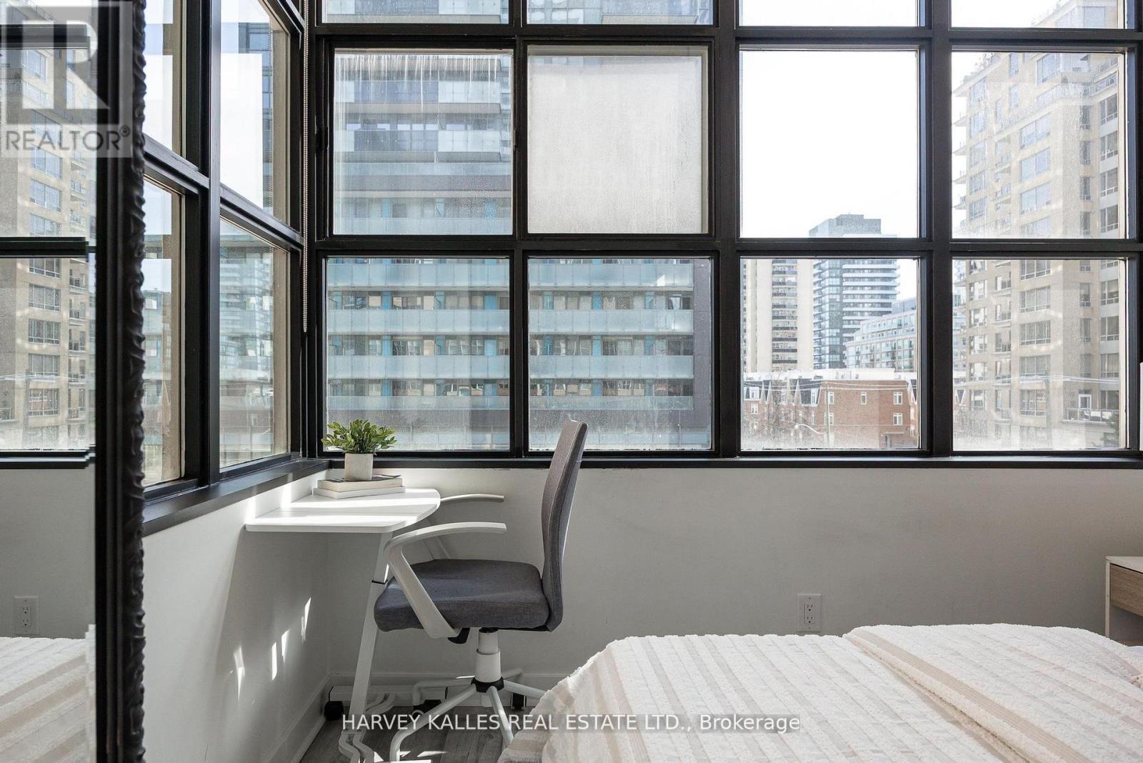 412 - 188 EGLINTON AVENUE E