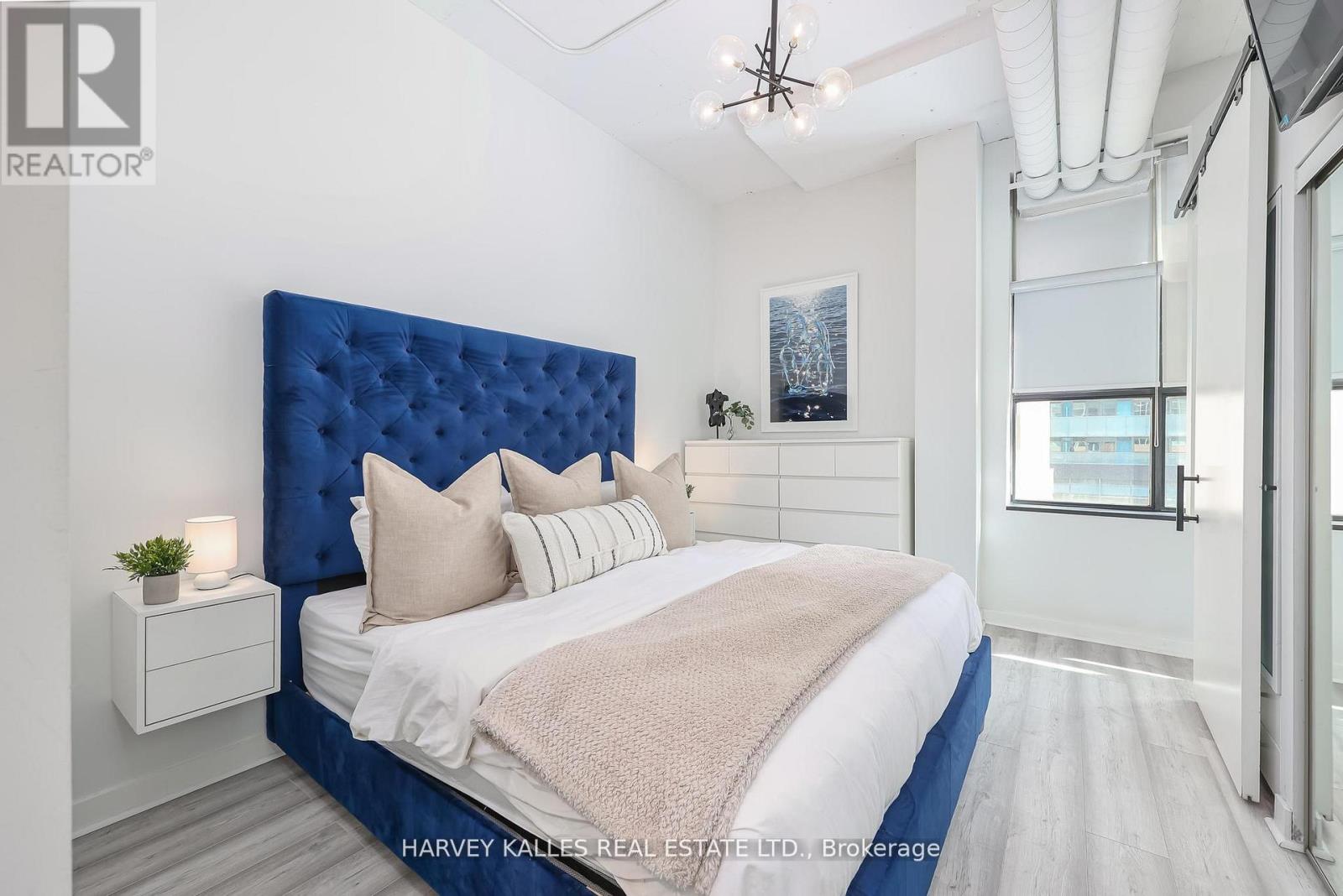 412 - 188 EGLINTON AVENUE E