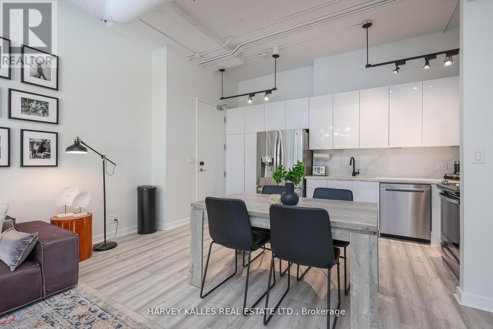 412 - 188 EGLINTON AVENUE E