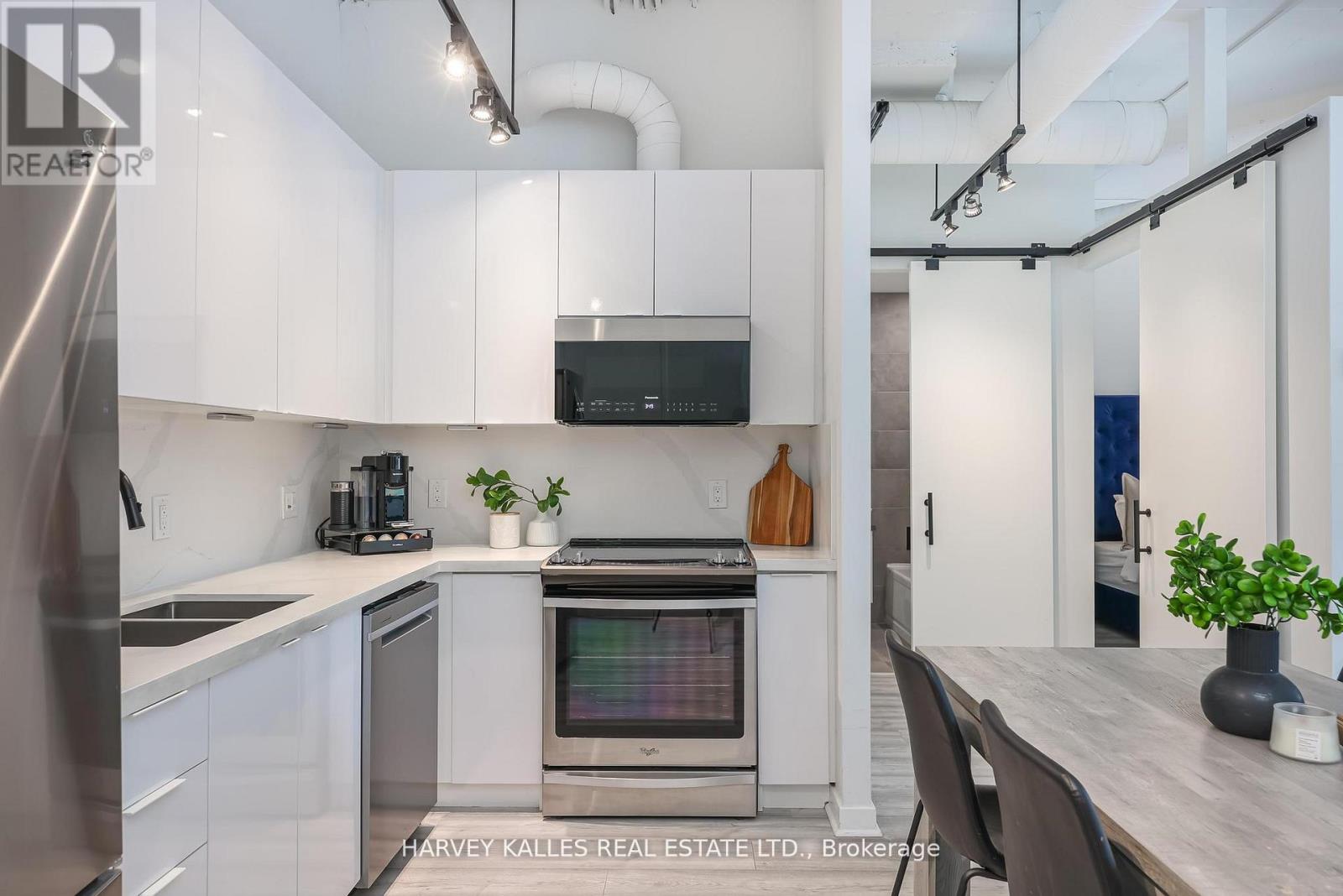 412 - 188 EGLINTON AVENUE E