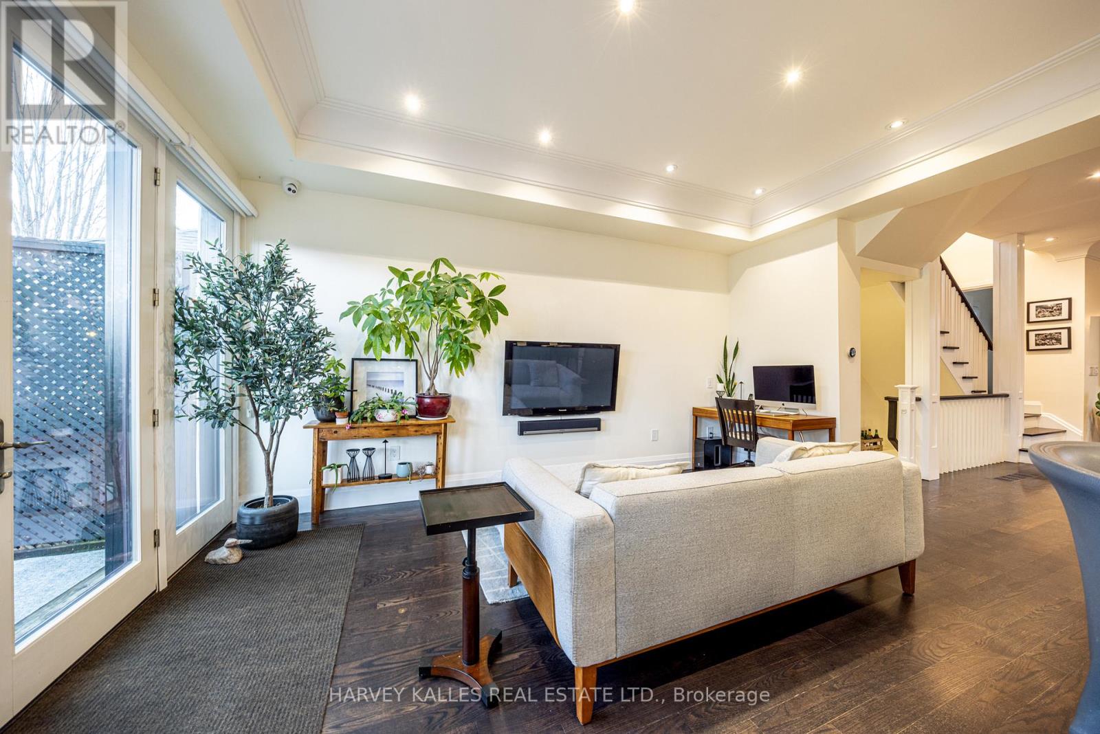 488 ARLINGTON AVENUE