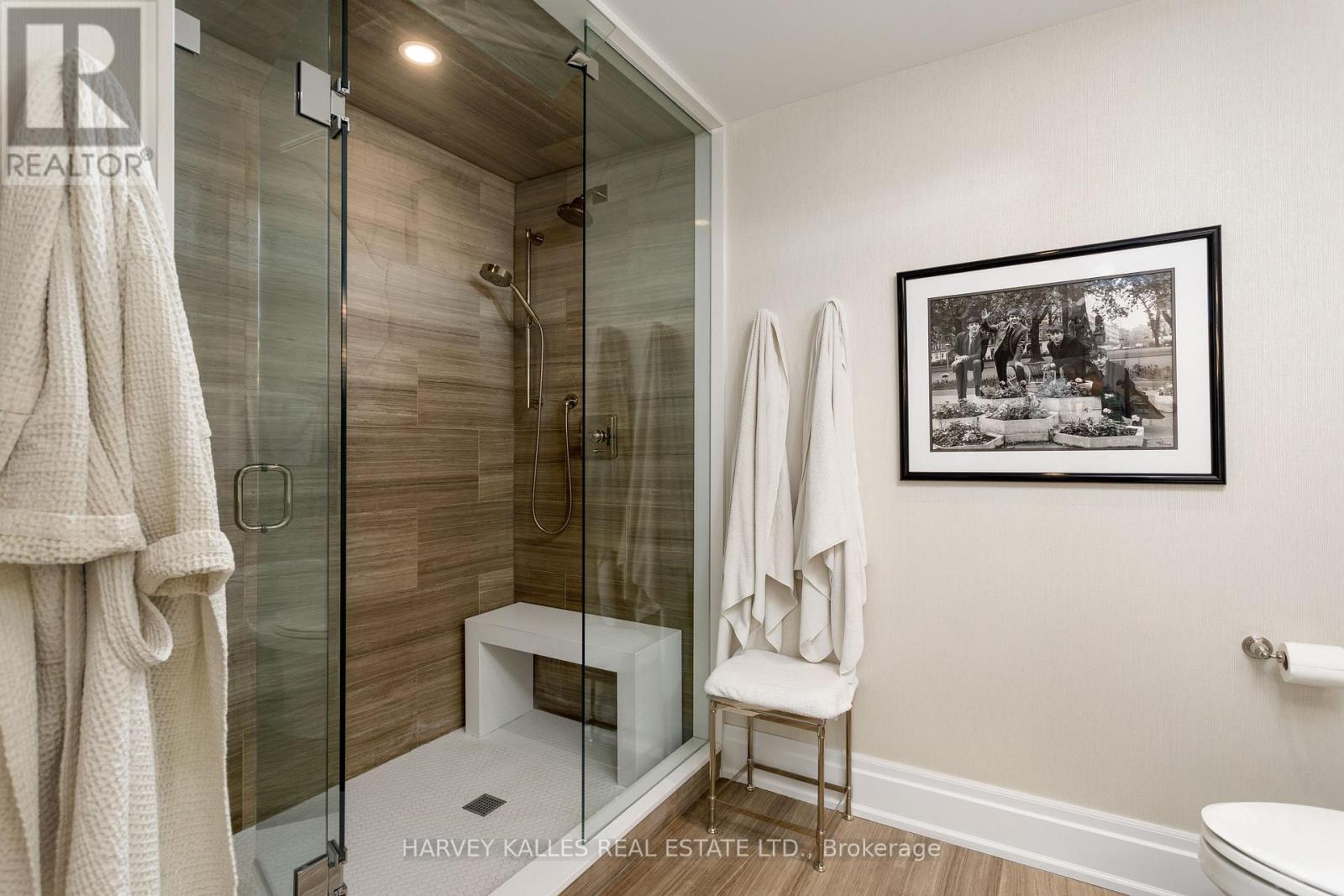 701 - 1 FOREST HILL ROAD