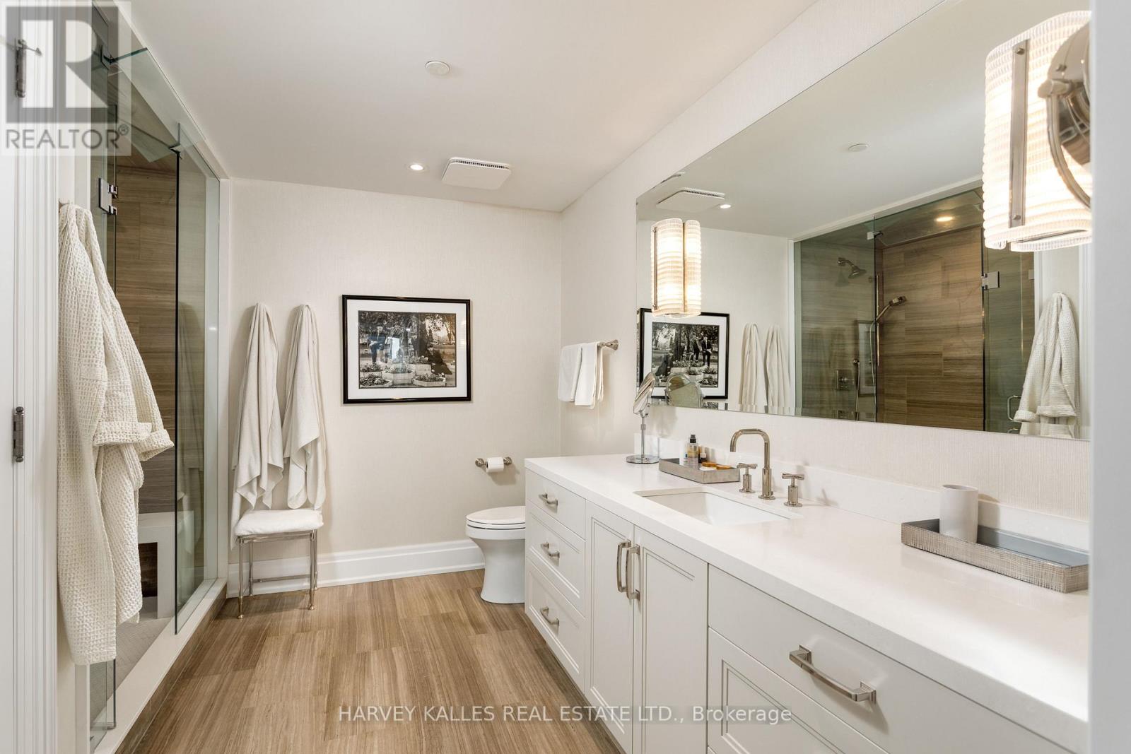 701 - 1 FOREST HILL ROAD