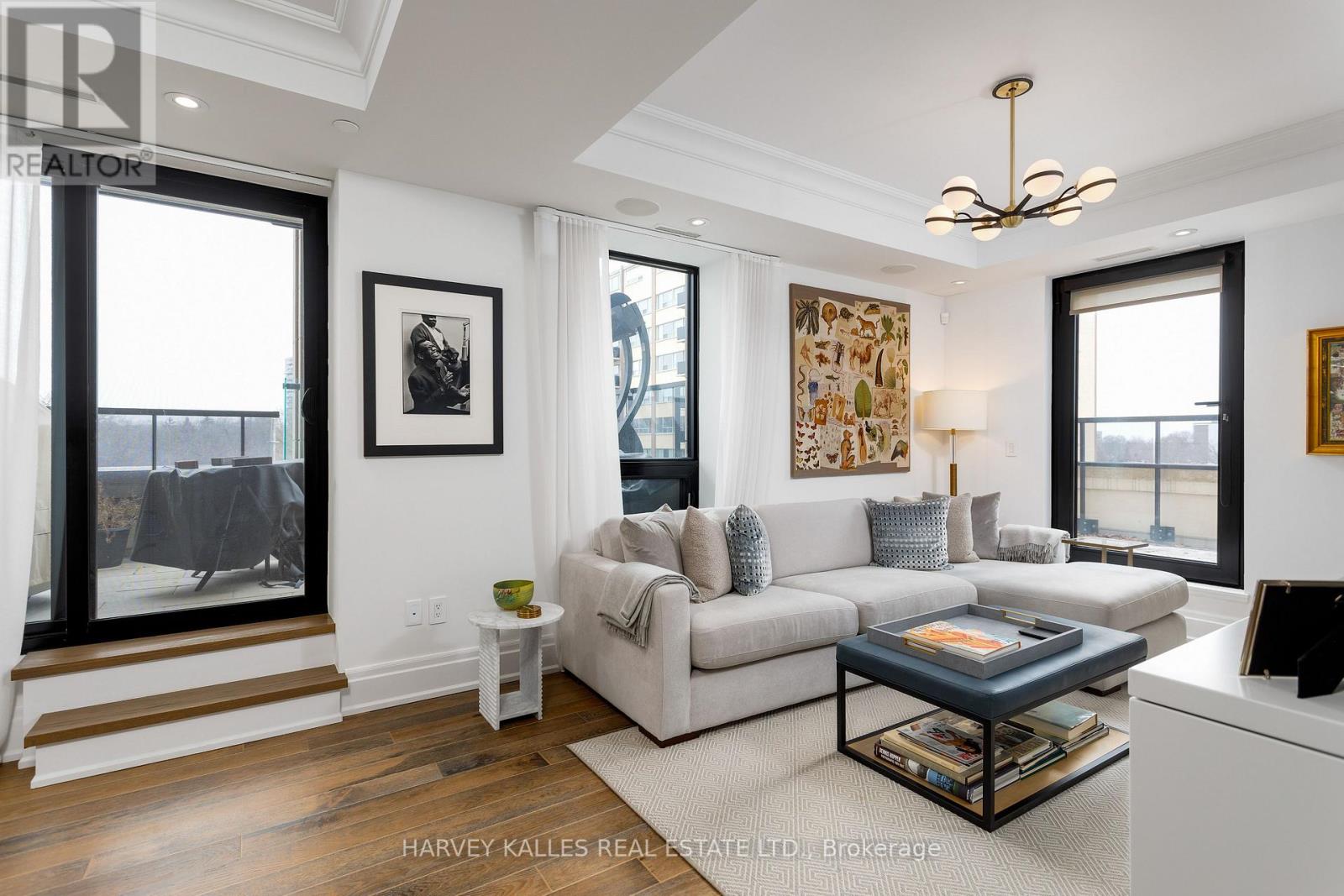 701 - 1 FOREST HILL ROAD