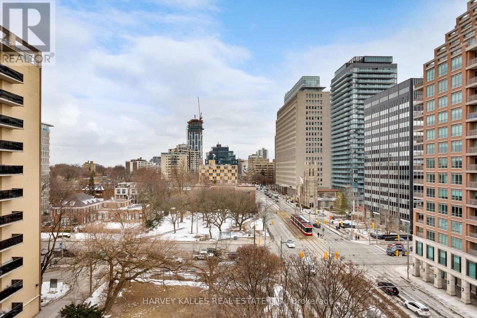 701 - 1 FOREST HILL ROAD