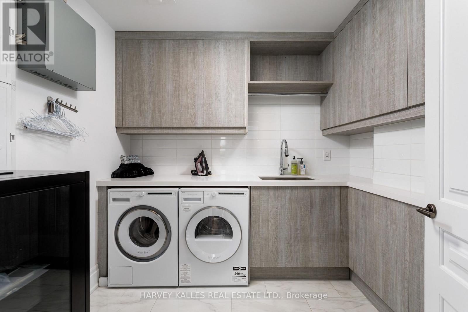 701 - 1 FOREST HILL ROAD