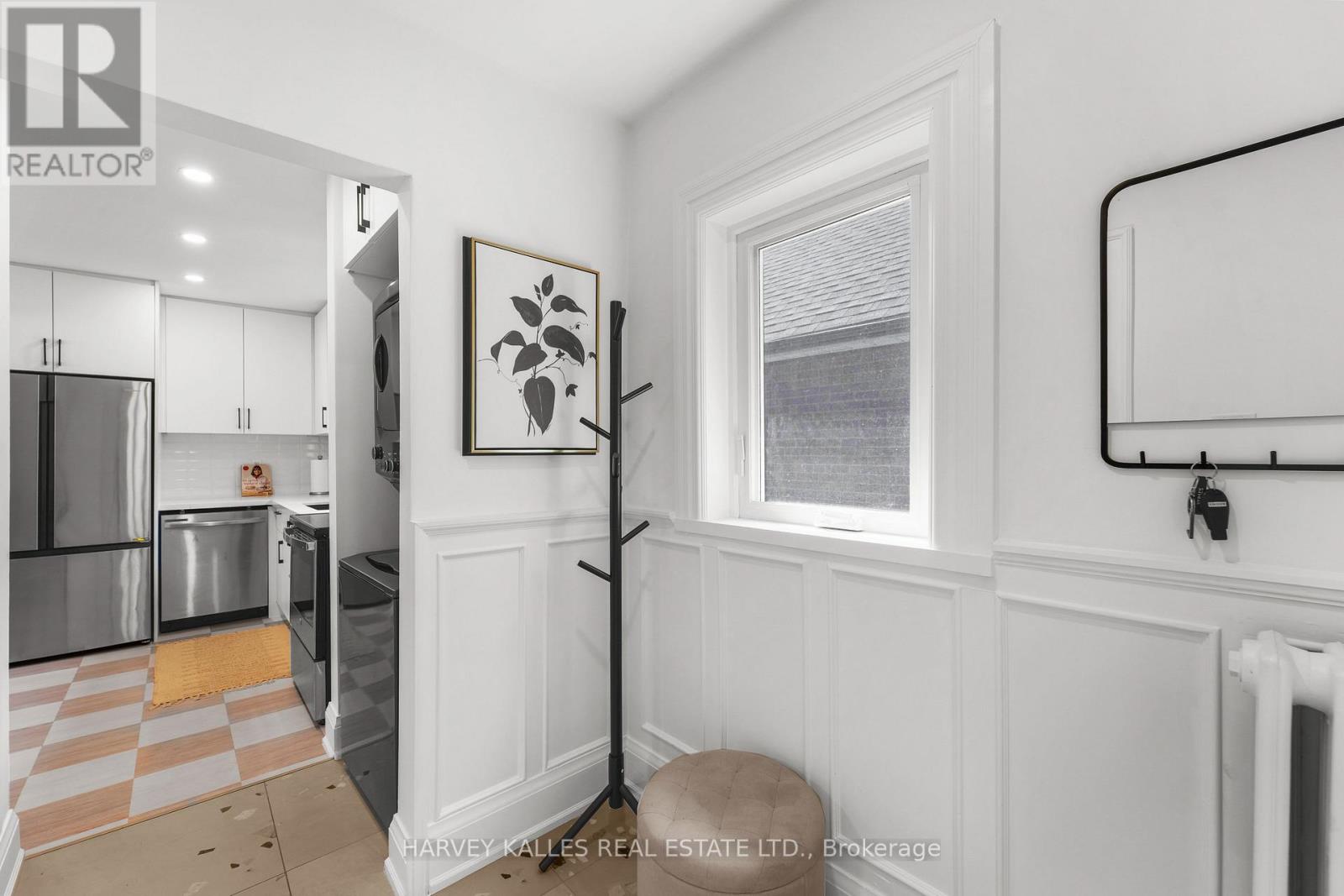 243 NORTHCLIFFE BOULEVARD