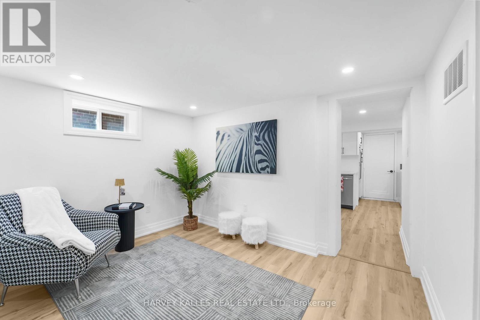 243 NORTHCLIFFE BOULEVARD