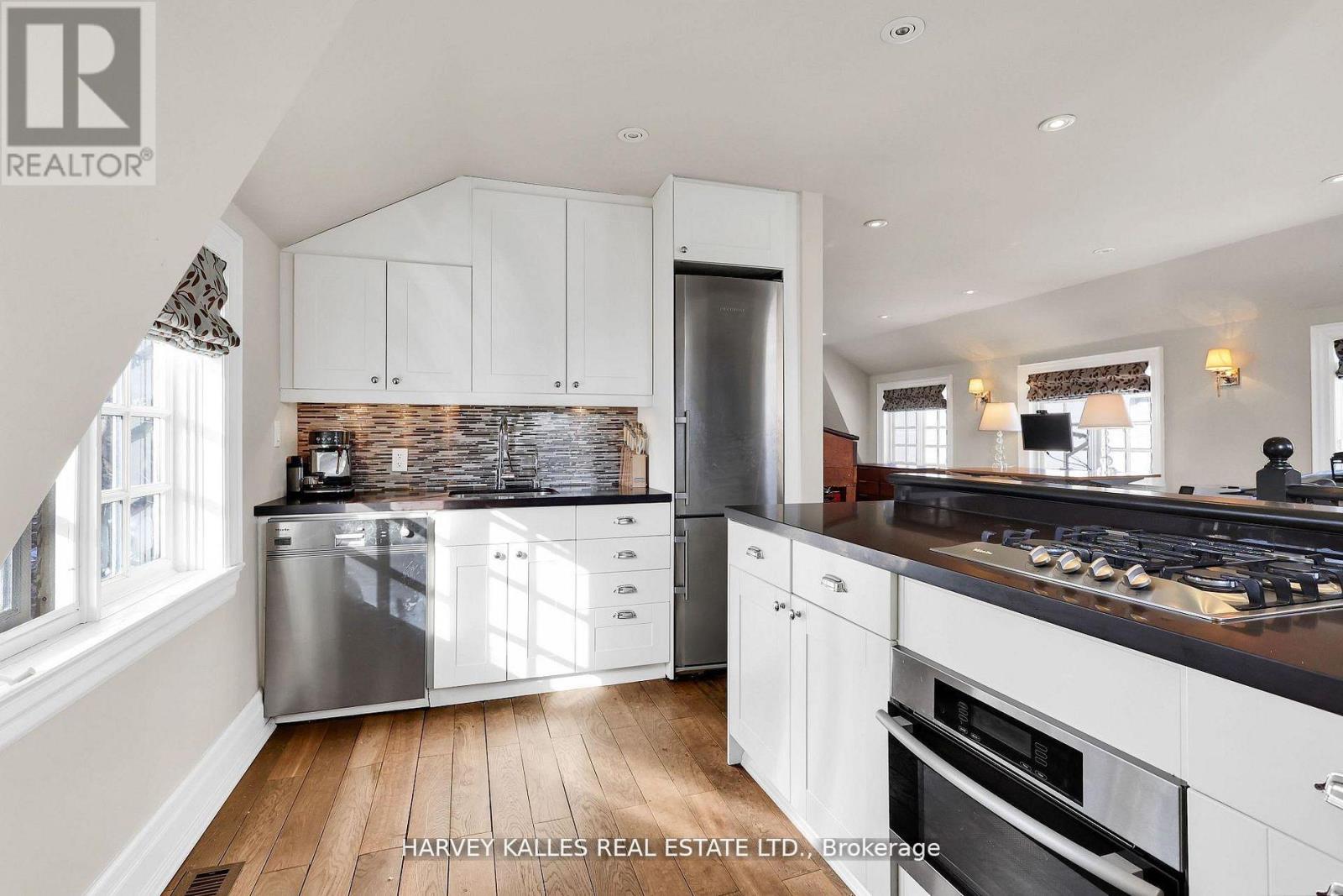 444 RUSSELL HILL ROAD