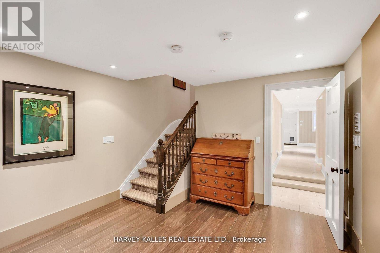 444 RUSSELL HILL ROAD