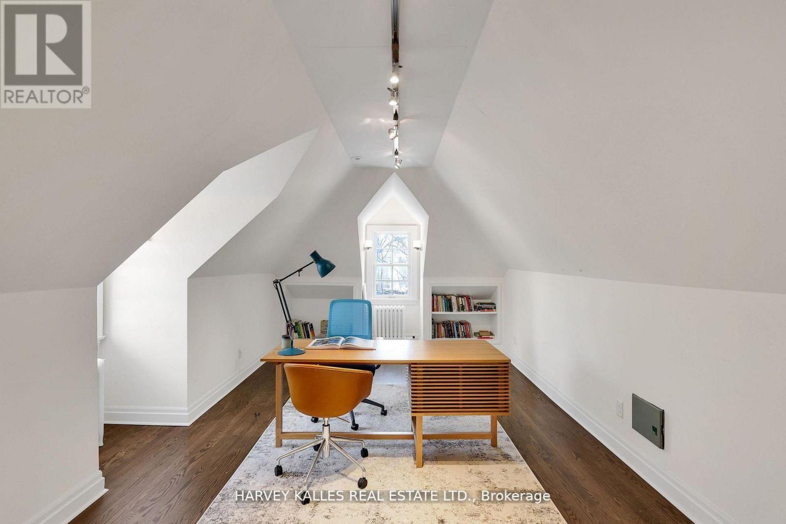 444 RUSSELL HILL ROAD