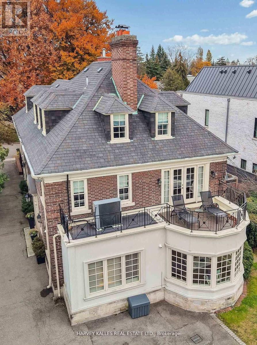 444 RUSSELL HILL ROAD