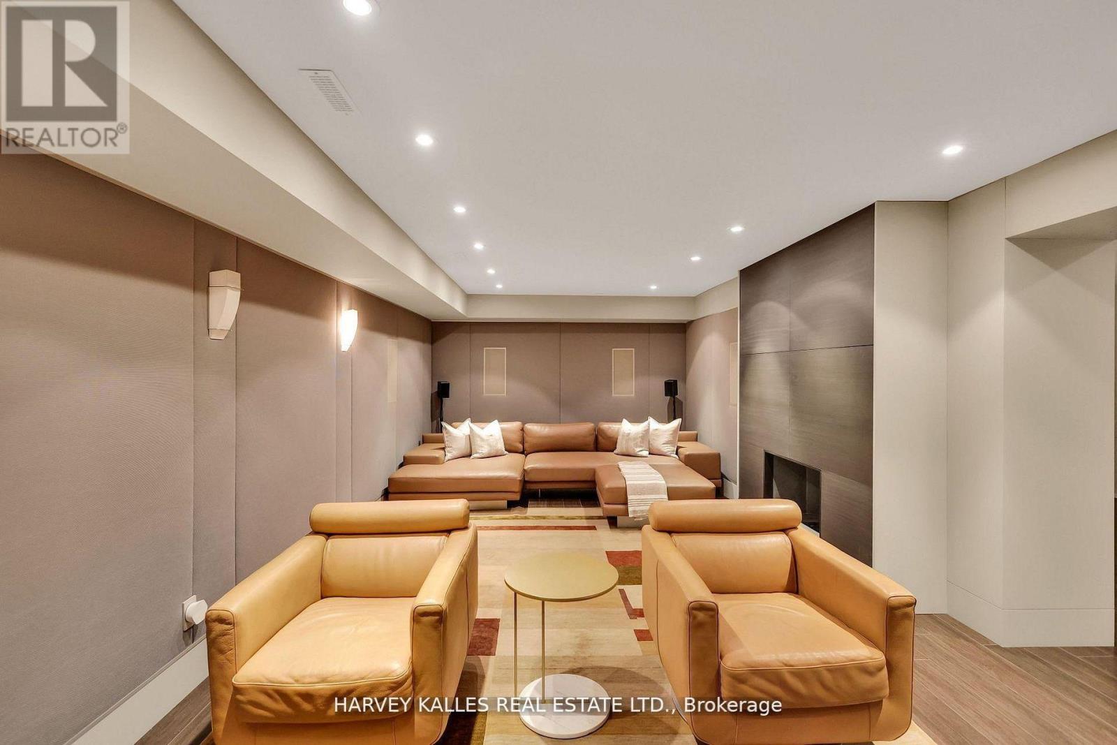 444 RUSSELL HILL ROAD