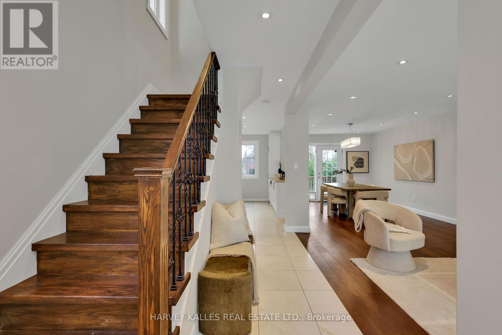 320 MELROSE AVENUE