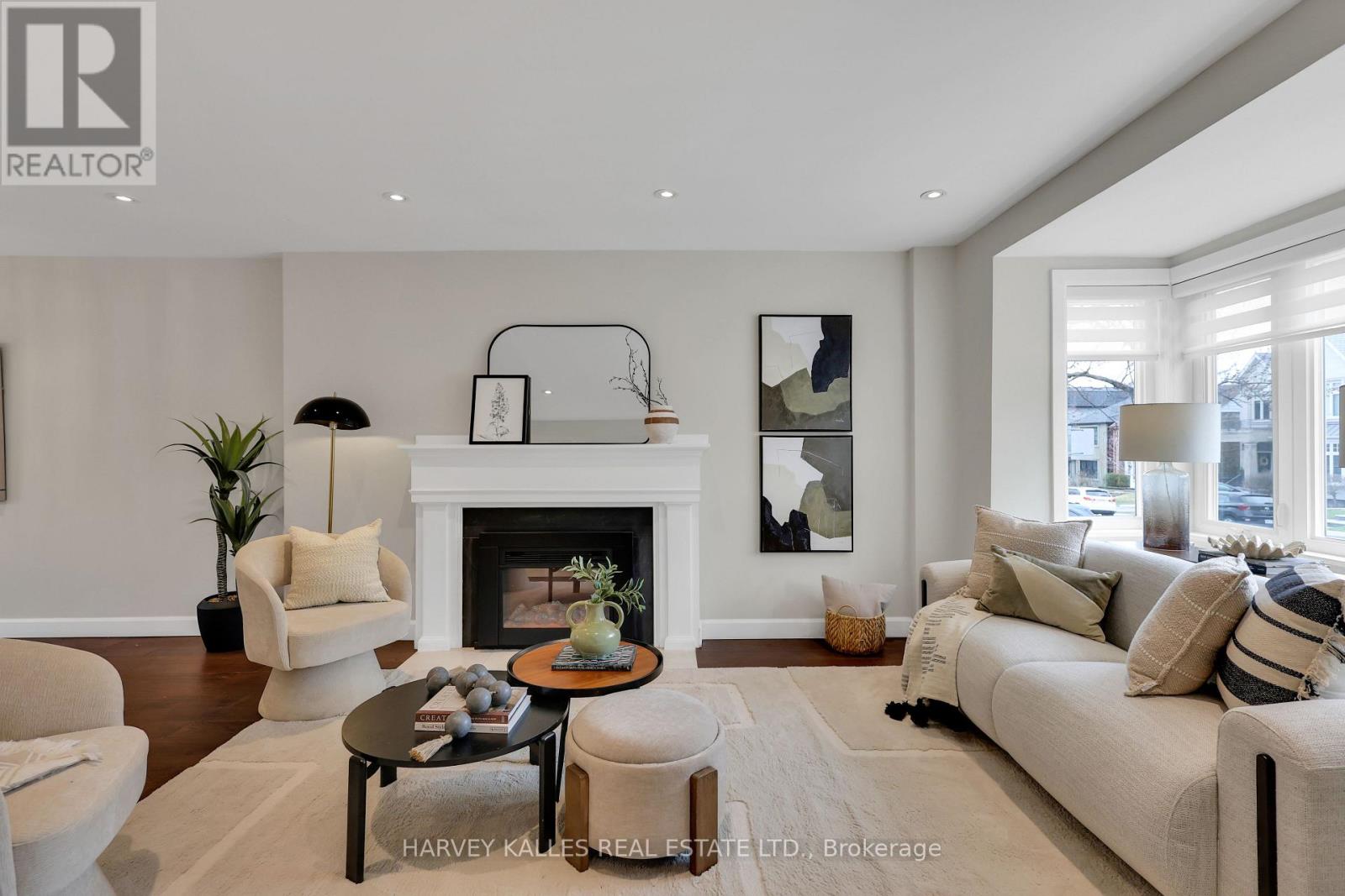 320 MELROSE AVENUE