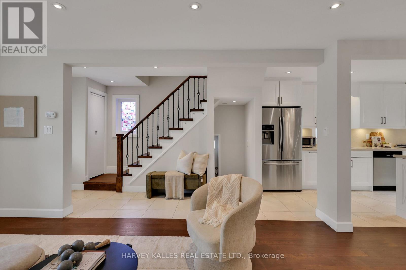 320 MELROSE AVENUE